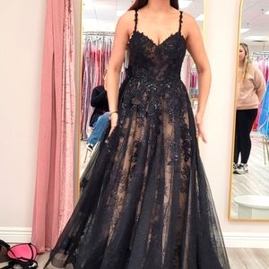 Ellie Wilde Prom dress